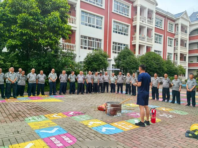 筑牢校園安全“防火墻”——全縣學校保安人員消防安全專項培訓紀實